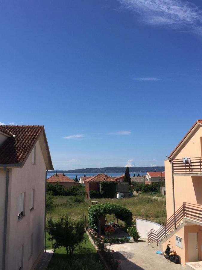 Apartments With A Parking Space Kastel Kambelovac, Kastela - 15480 Екстериор снимка